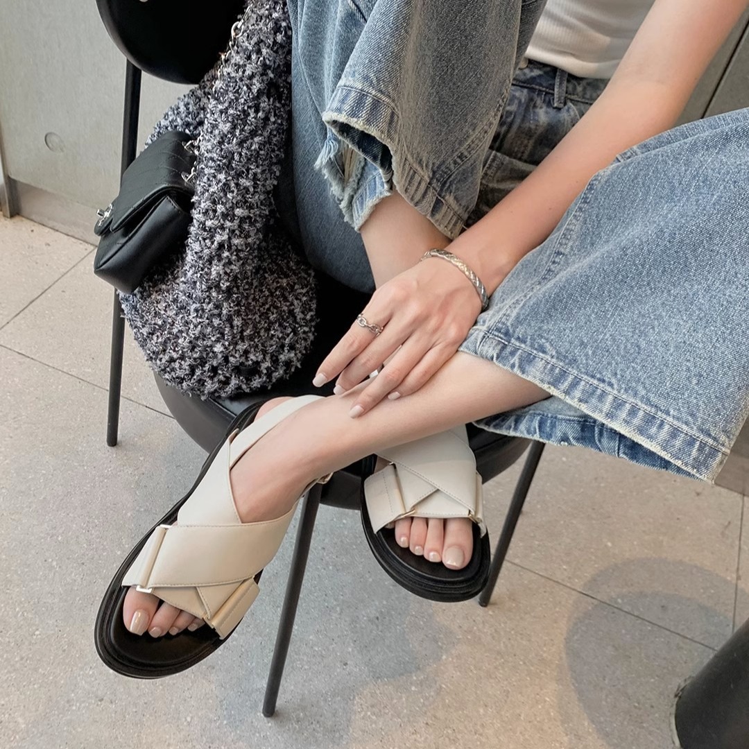 Zomerse dames sandalen van sch - Summer Clothing Modest recensie en prijs